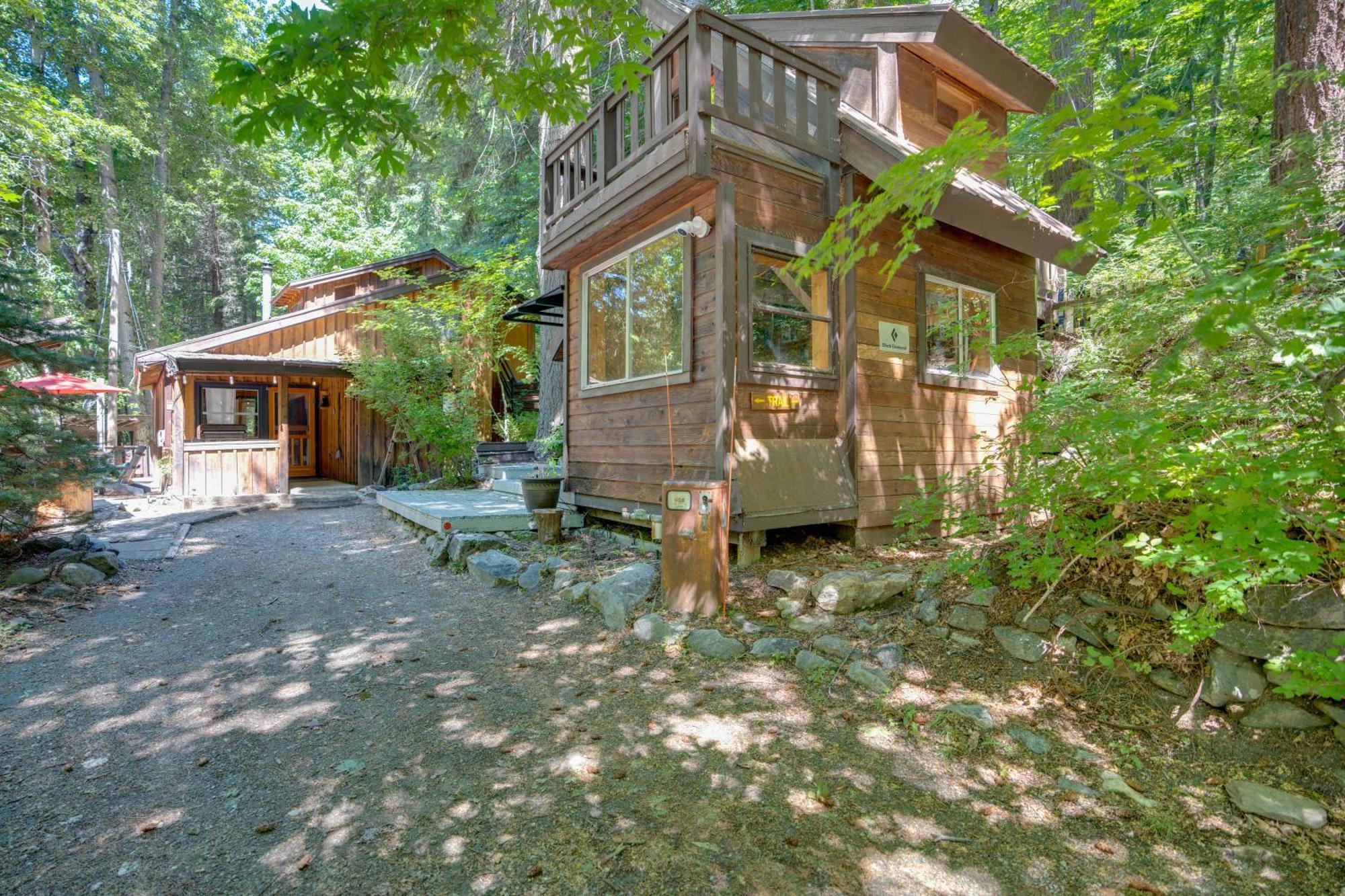 Leavenworth Cabin With Private Hot Tub! エクステリア 写真